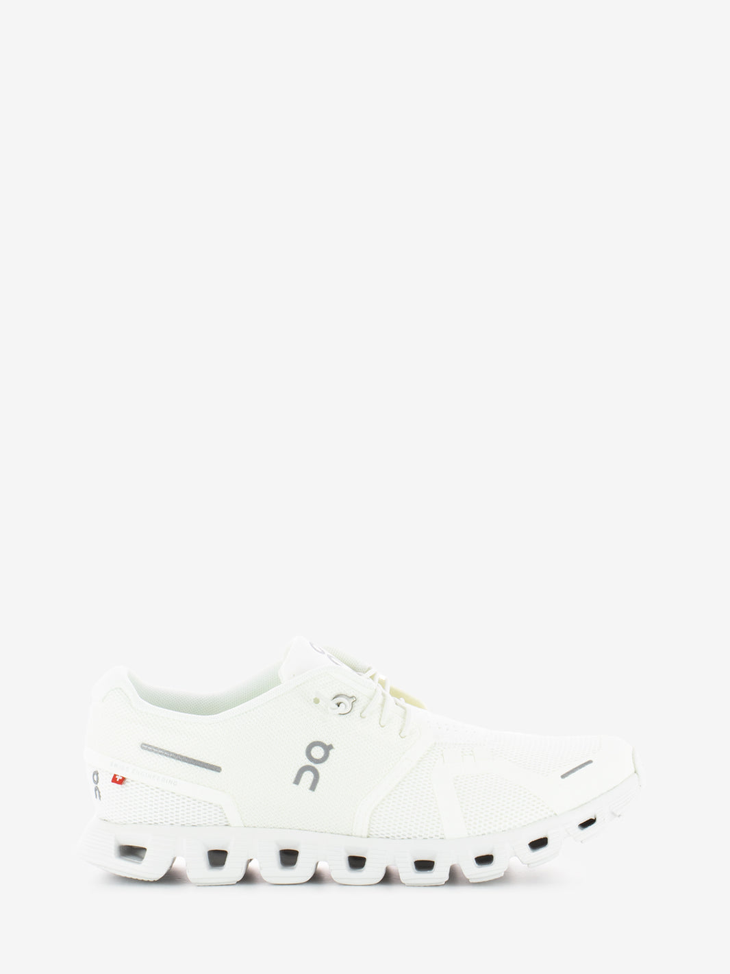 Cloud 5 M un-dyed white / white