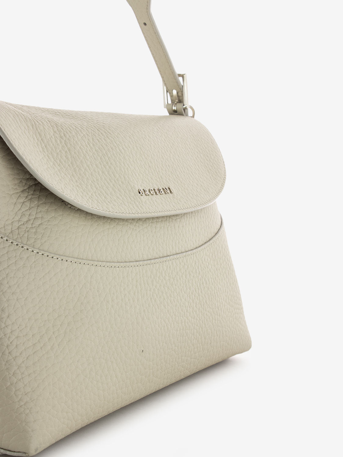 Borsa a spalla in pelle martellata argilla