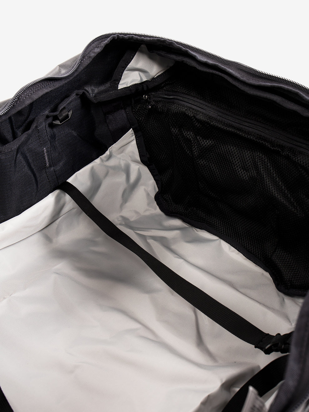 Transporter Duffel 65 raven black