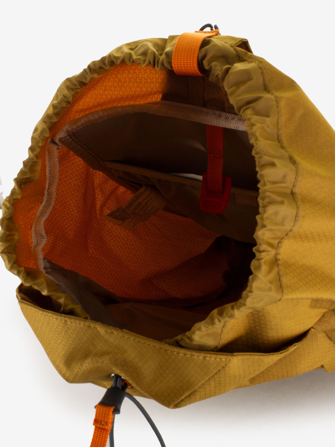 Daylite Cinch backpack tumbleweed yellow