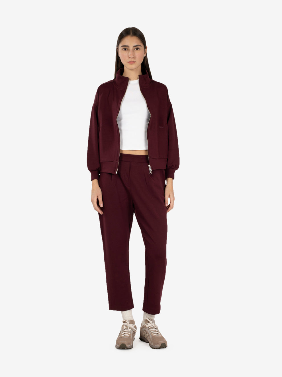 Burgundy turtleneck sweatshirt with zip