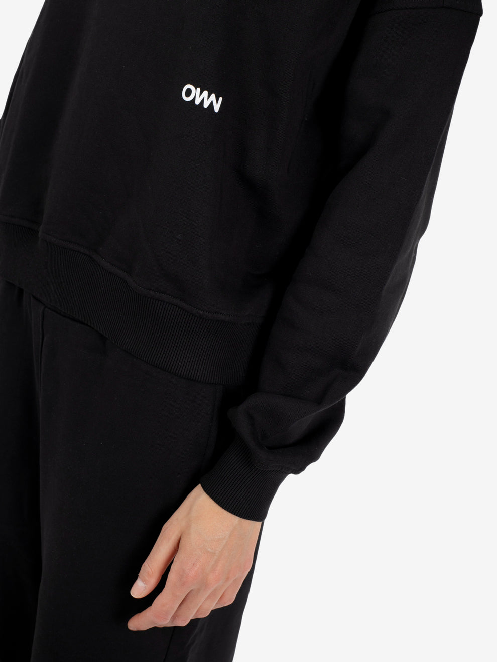 Loose fit black crew neck sweatshirt