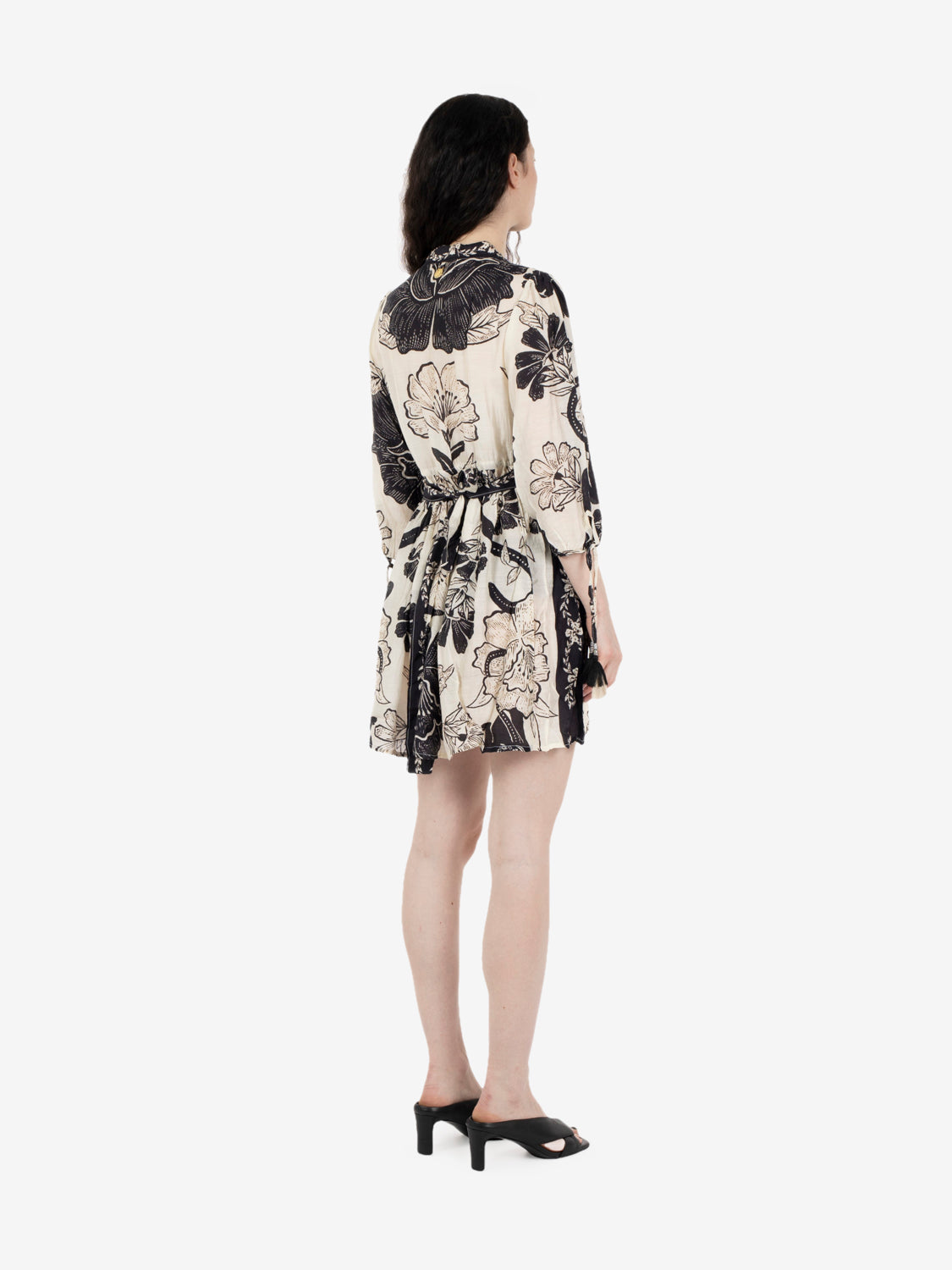 Short black and white patterned dress