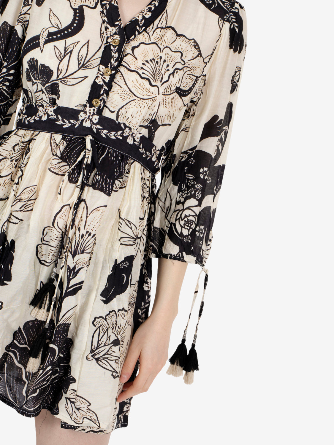 Short black and white patterned dress