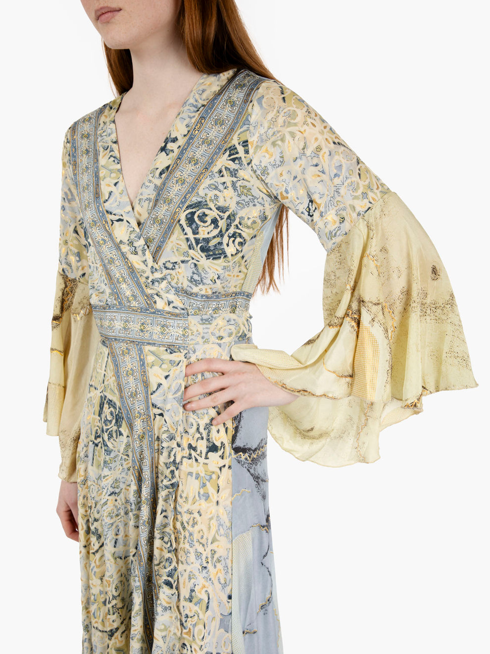 Long dress with ruffle sleeves, light blue / yellow