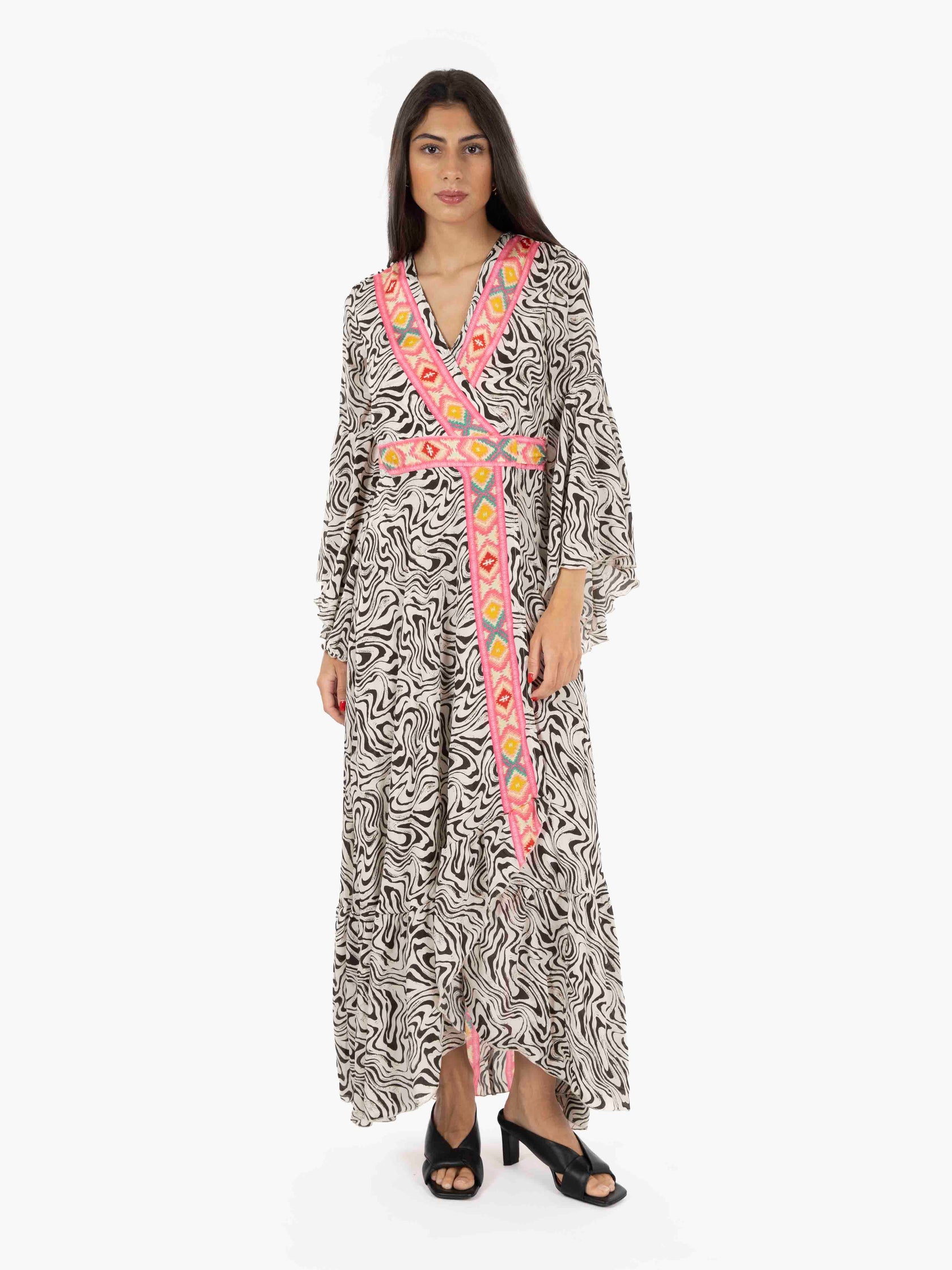 Long dress with ruffled sleeves and zebra print / fuchsia
