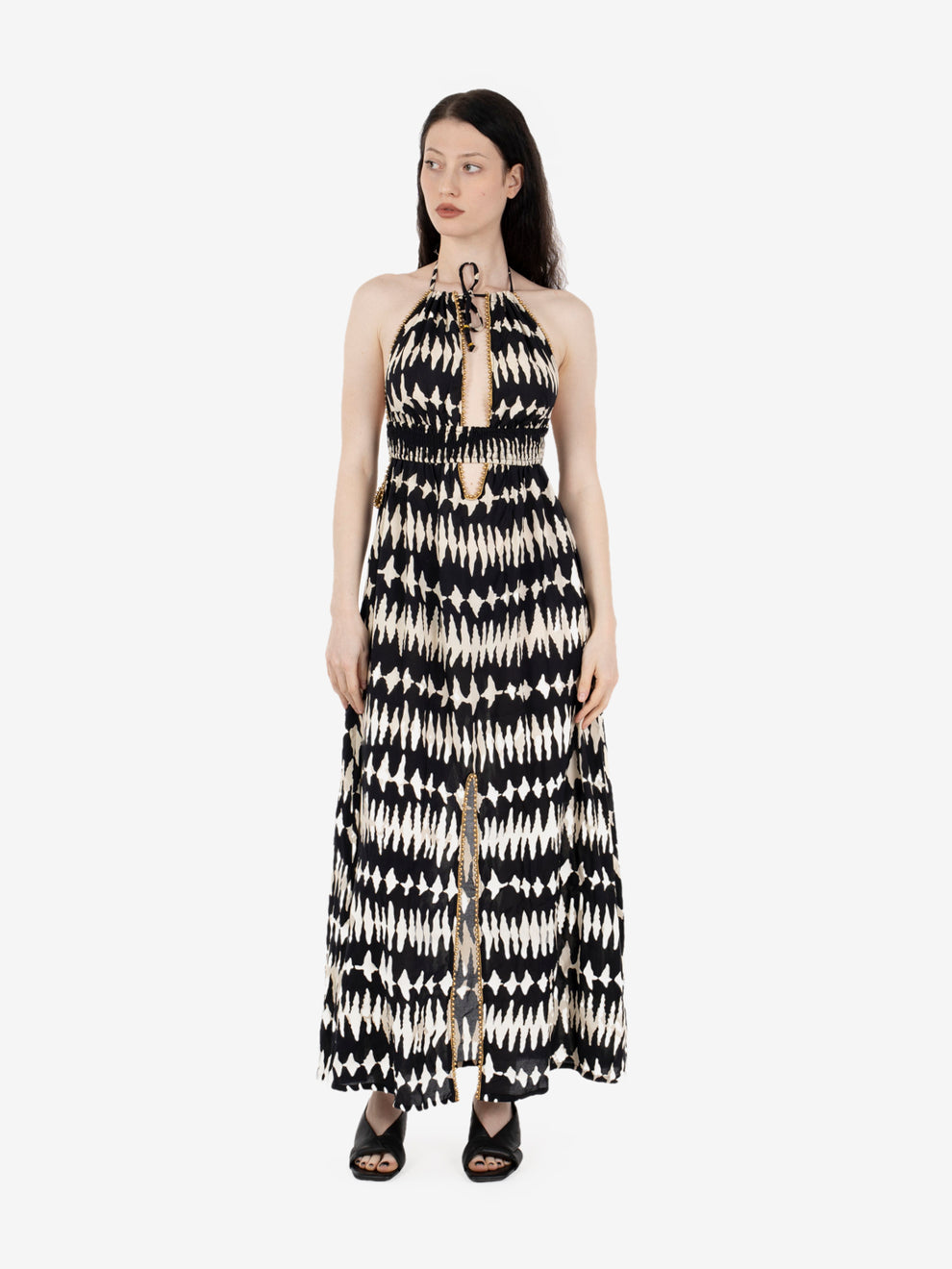 Long dress with white / black rhombus pattern