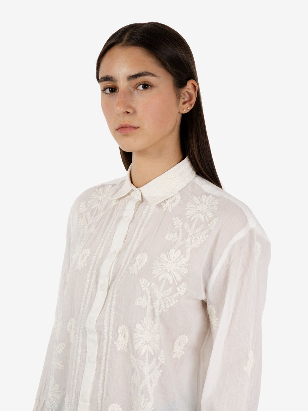 Camicia ricami over bianca