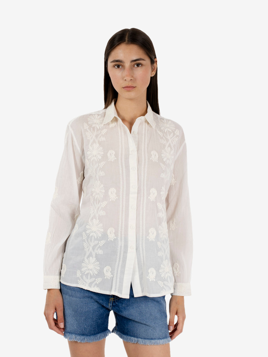 Camicia ricami over bianca