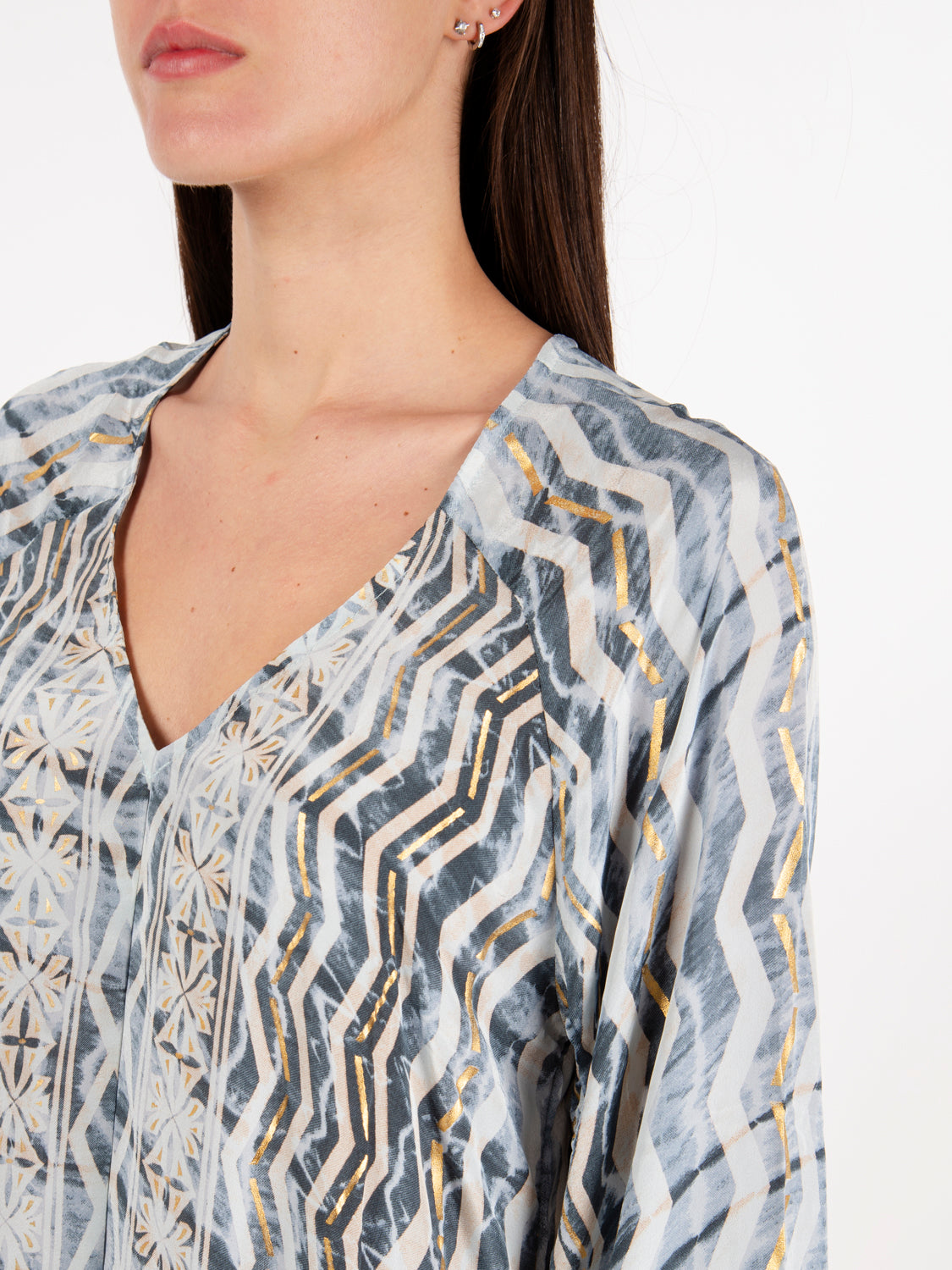 Long tunic with blue pattern