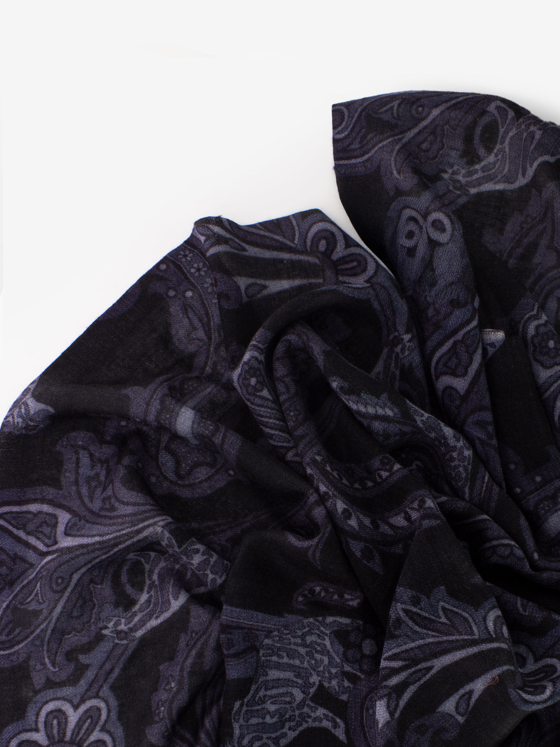 SCARF WITH BLUE AND WHITE EMBROIDERY BURAK_01