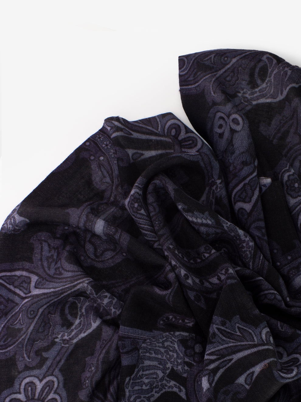 SCARF WITH BLUE AND WHITE EMBROIDERY BURAK_01