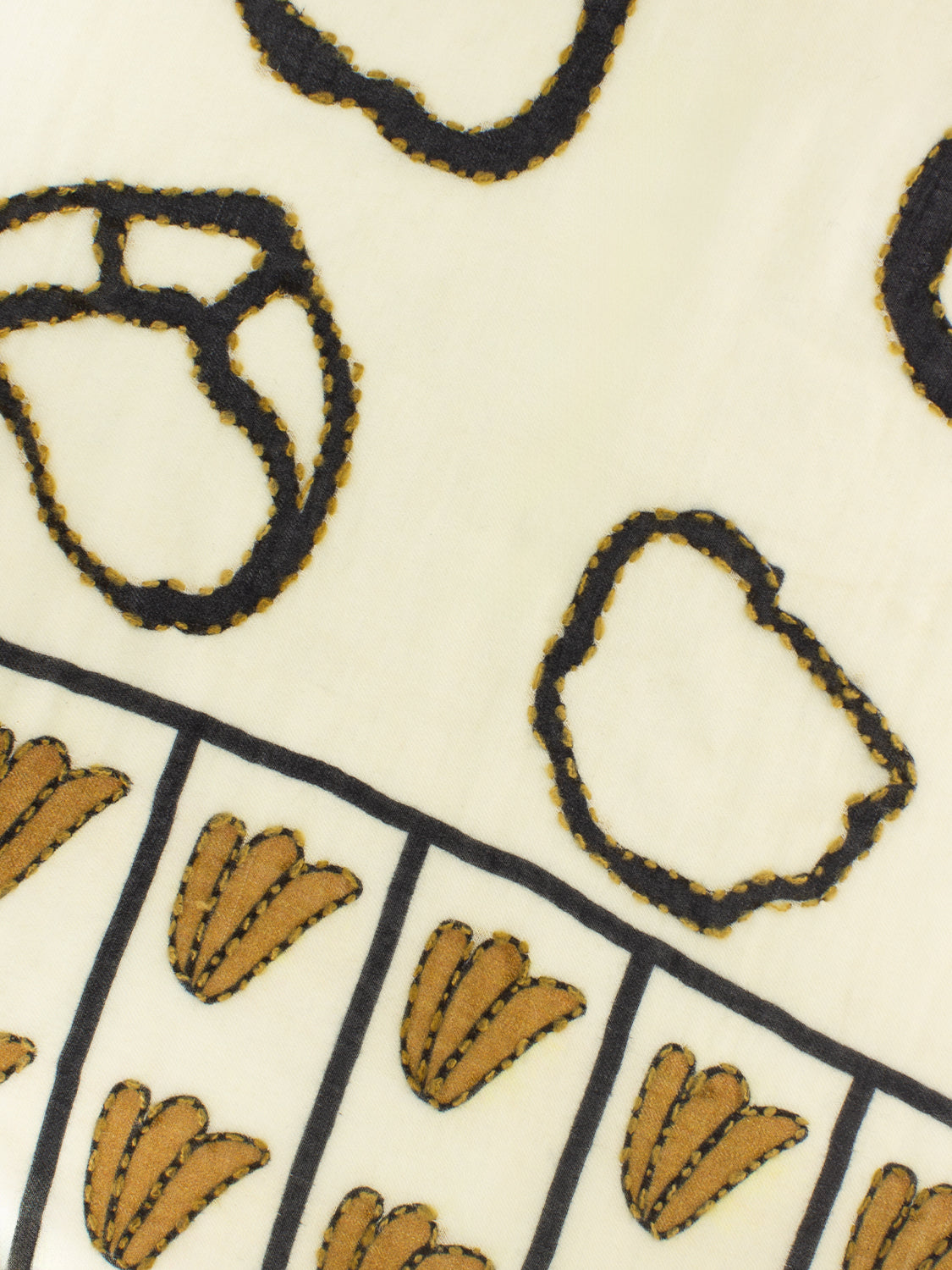 Pashmina Jacob con ricami nero / beige
