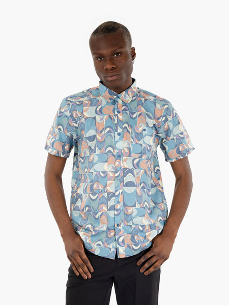 Go To Shirt swallowtail geo / still blue