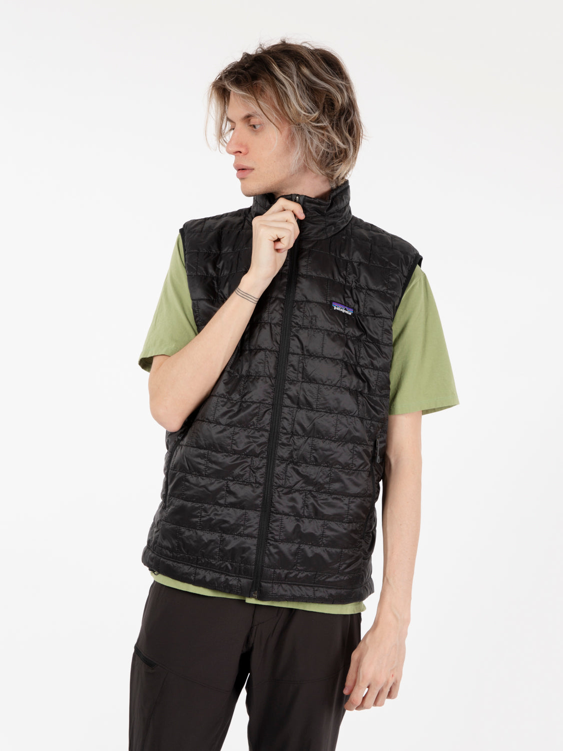 Patagonia - Men's Nano Puff vest black | STIMM