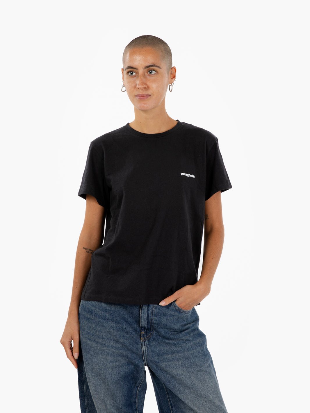 W'S P-& Logo Responsibli-tee black