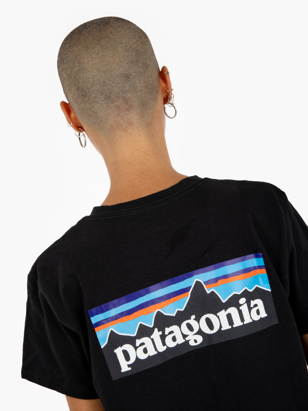 W'S P-& Logo Responsibli-tee black