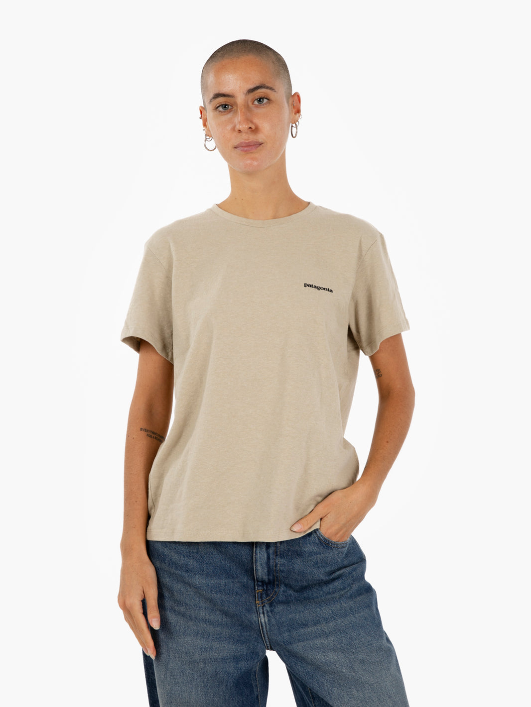 W'S P-& Logo Responsibli-tee pumice