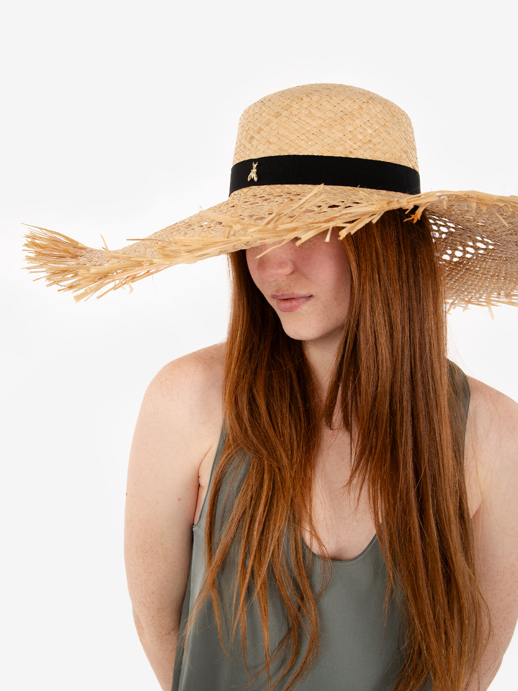 Cappello in rafia naturale