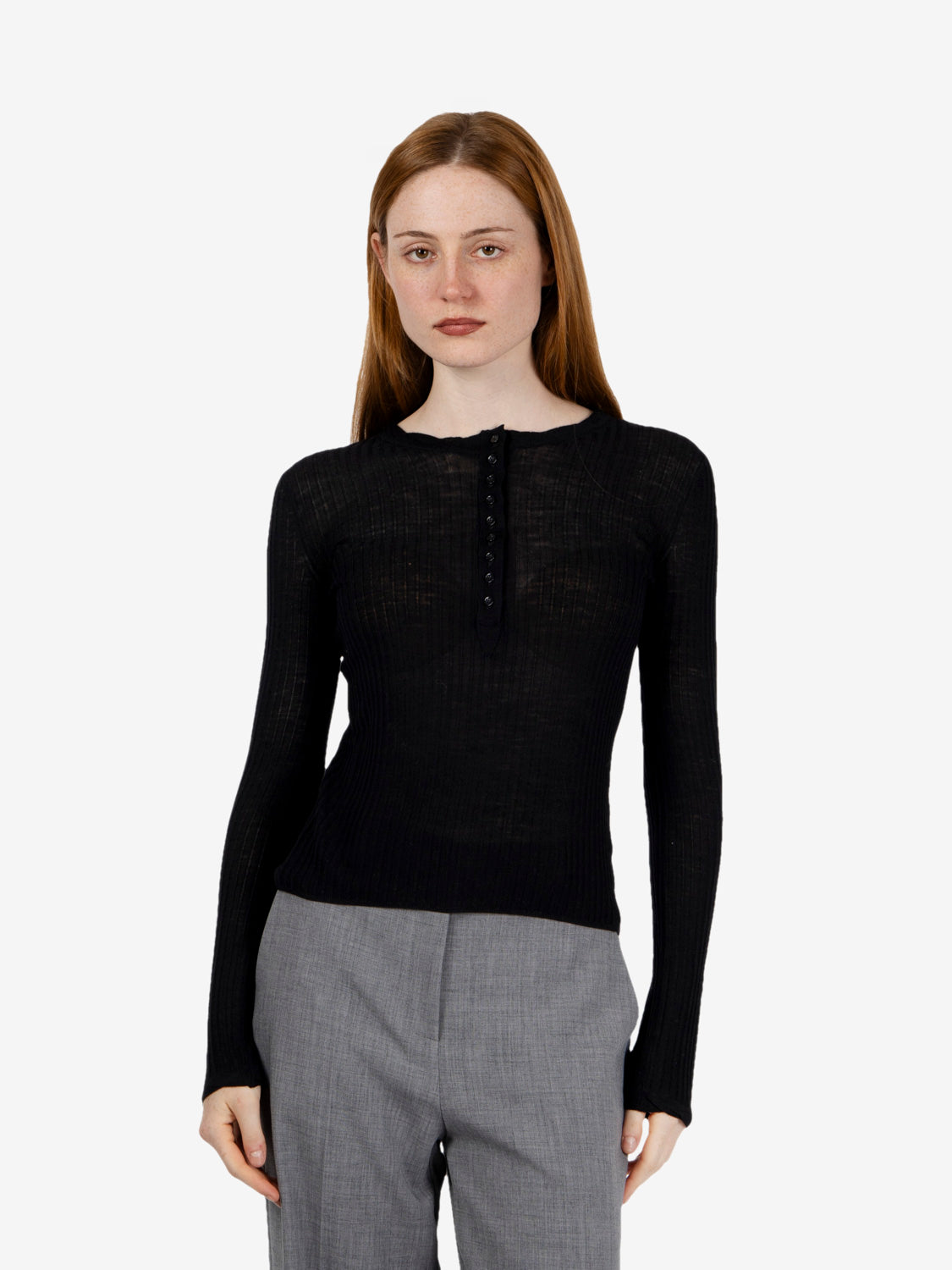 Maglia serafino in lana a costine nera