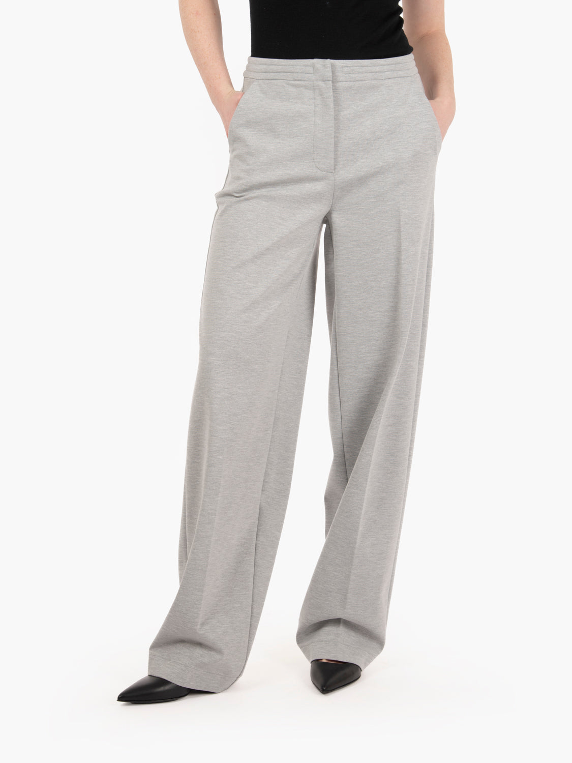 Grey cloth stitch trousers
