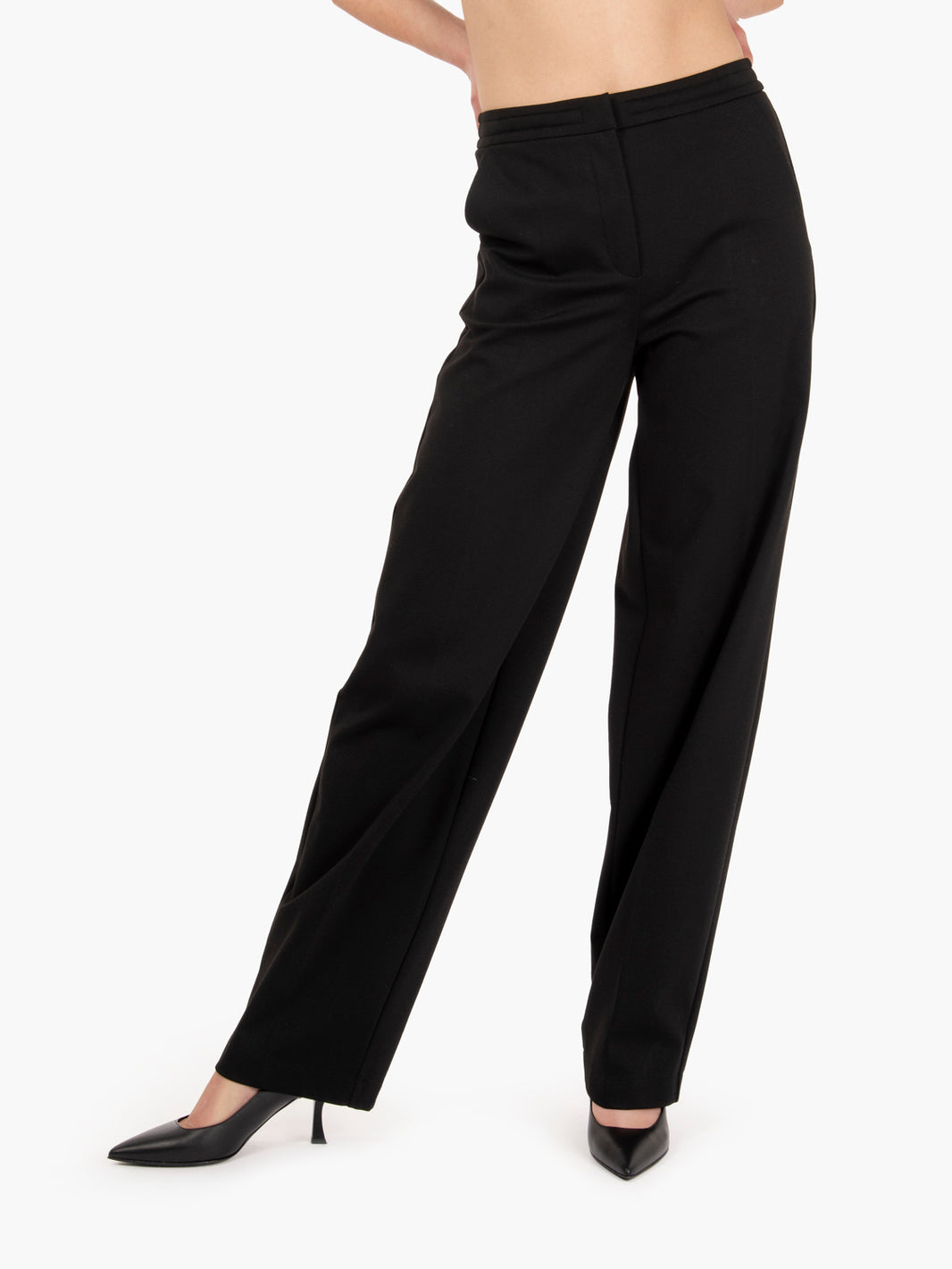 Black cloth stitch trousers
