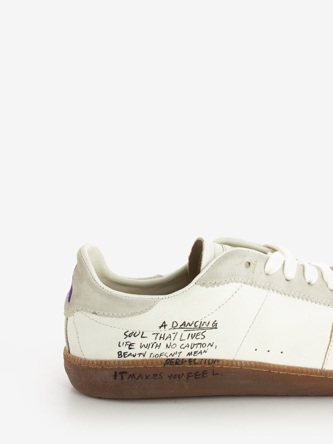 Sneakers SKIN in nappa con lettering brown / violet