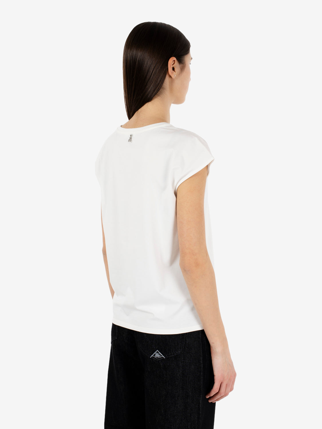 T-shirt con applicazione bianca