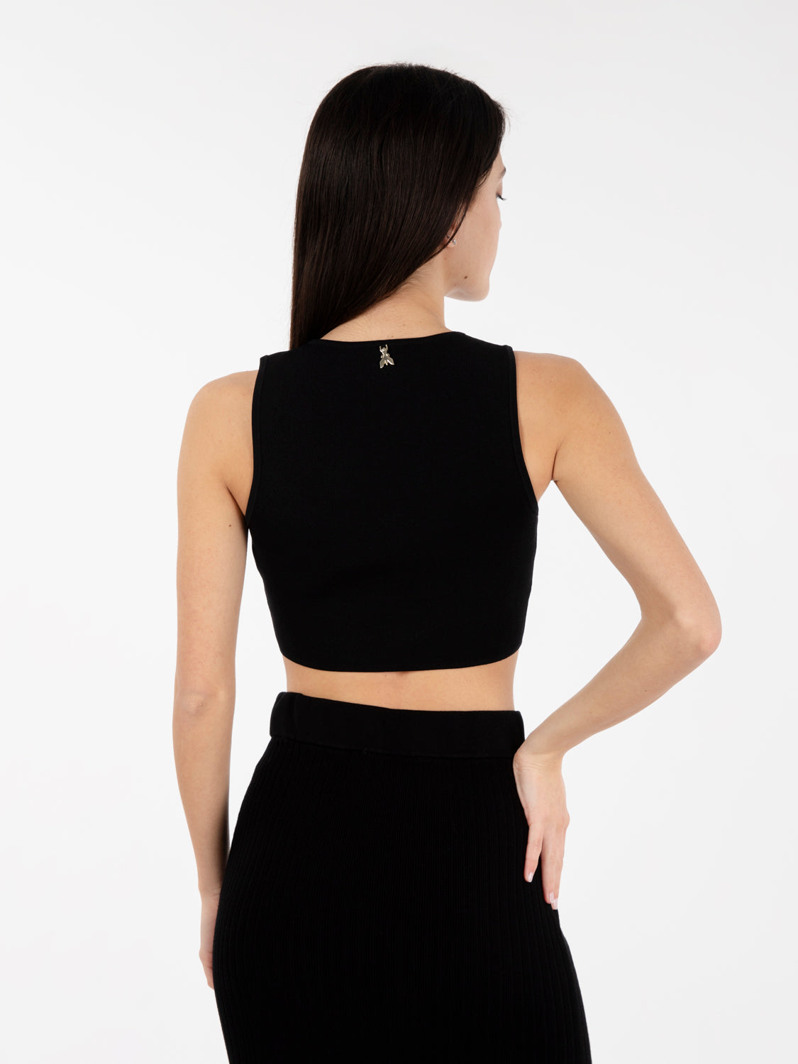 Top con dettaglio traforato nero