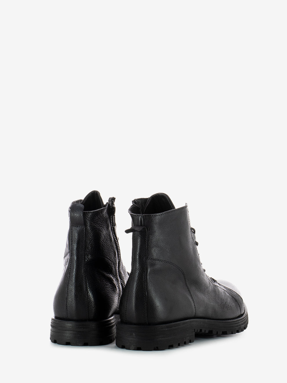 Black hammered leather amphibians