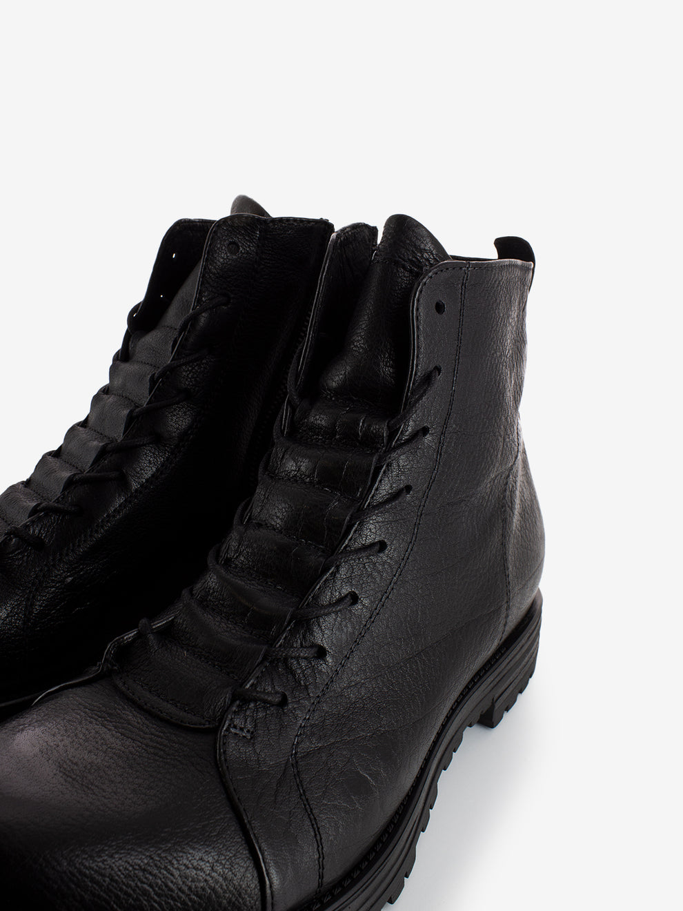 Black hammered leather amphibians