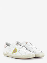 PHILIPPE MODEL - Prsx Low Woman Veau Python blanc / rose
