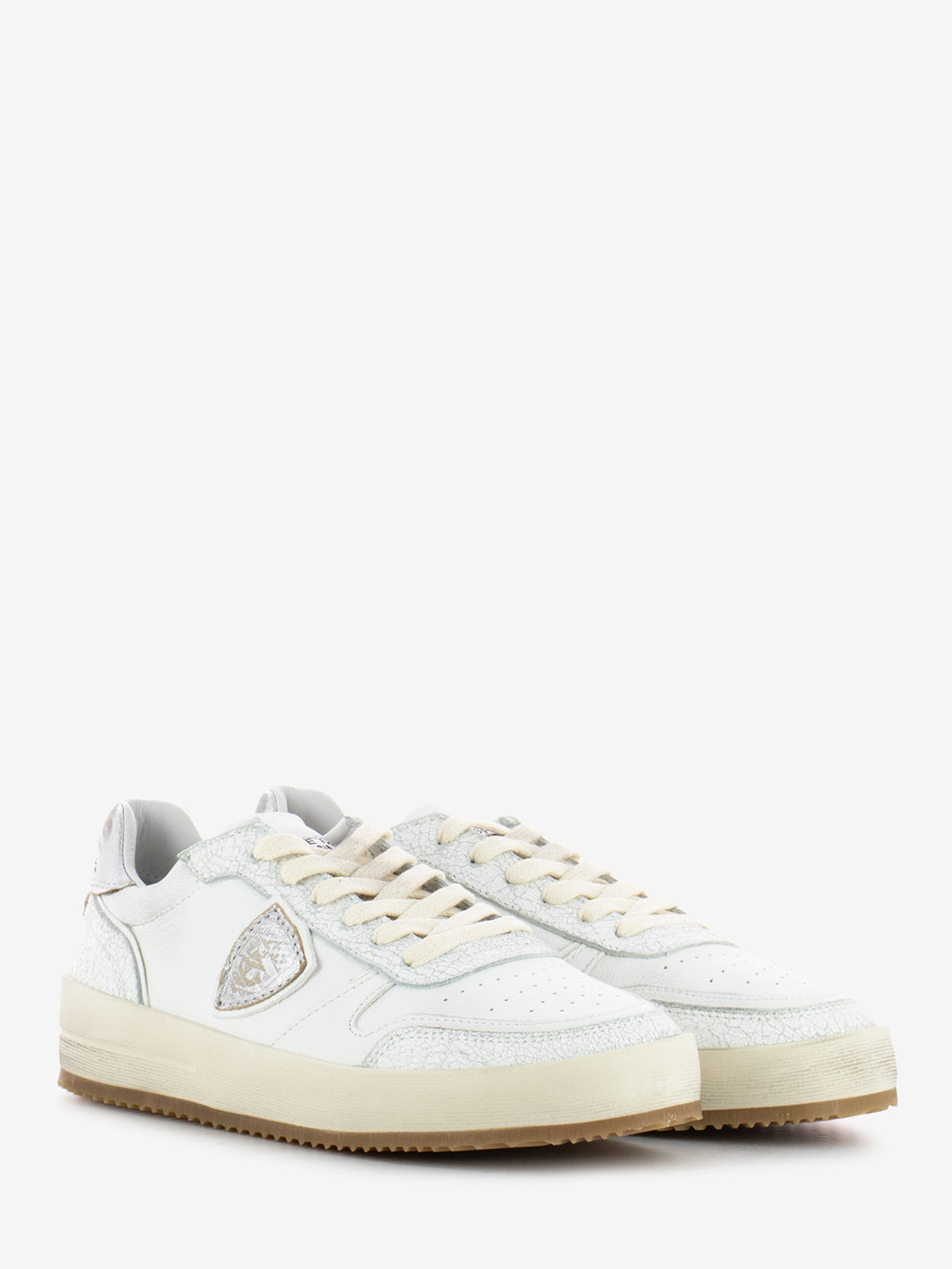Nice Low vintage metal / blanc sneakers