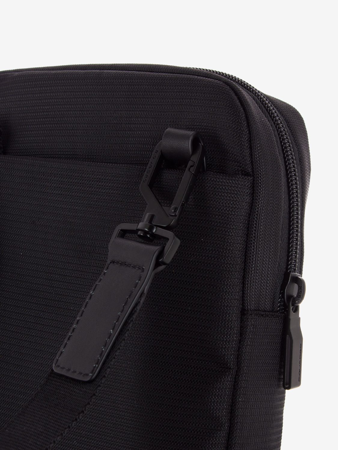 Borsello in pelle e tessuto porta IPad mini nero
