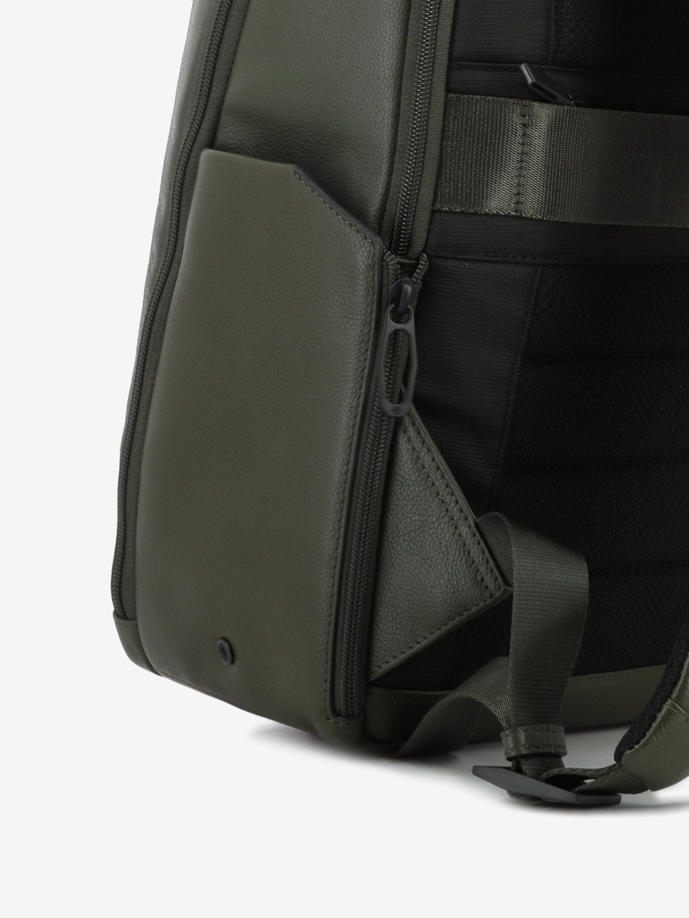 MEN'S BACKPACK FOR PC AND IPAD® WITH GREEN POCKET CA6766W137_VE2
