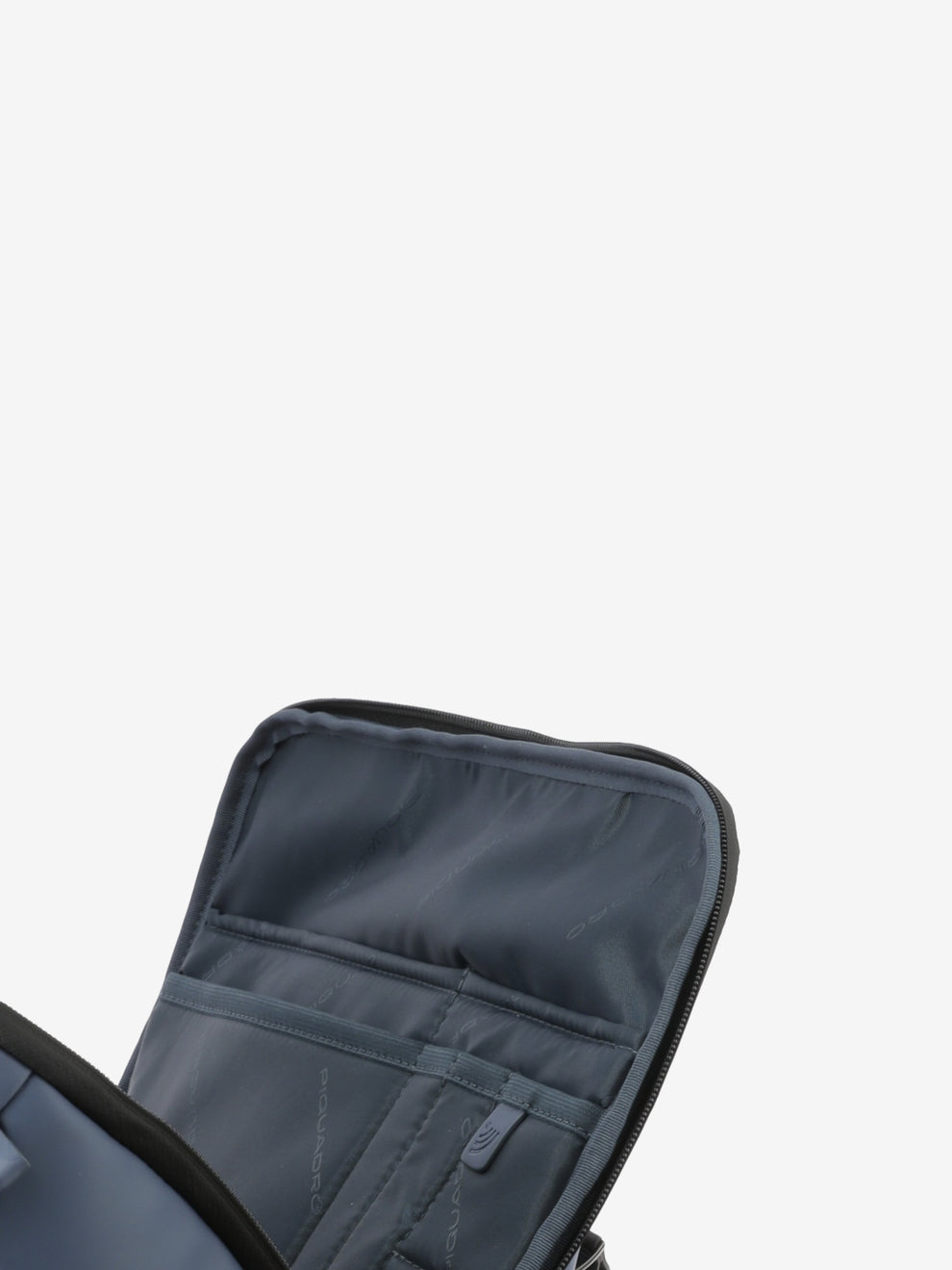 AVIO CA6465C2OW_AV COMPUTER AND IPAD® BACKPACK