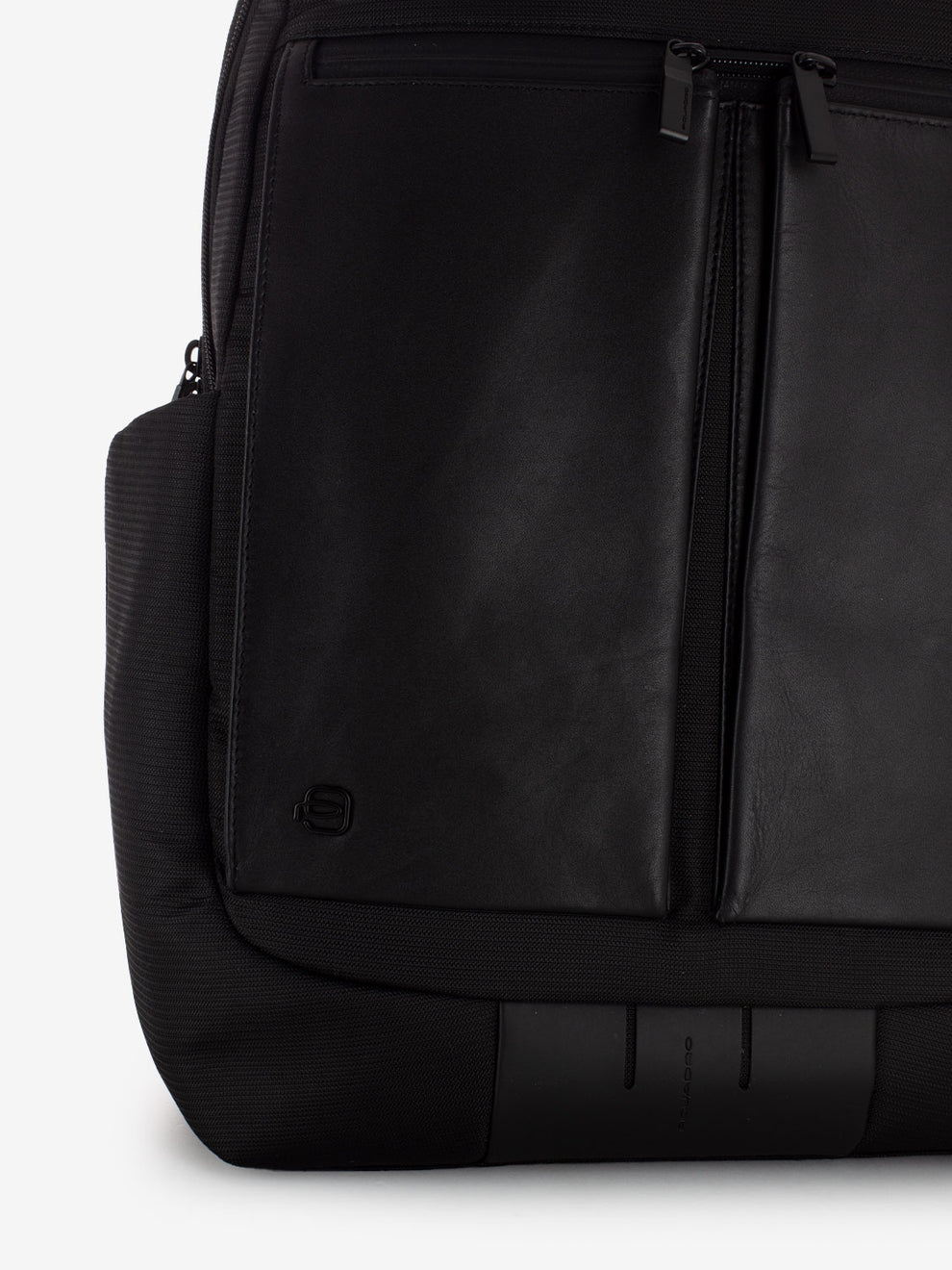 15.6 laptop backpack in black leather and fabric
