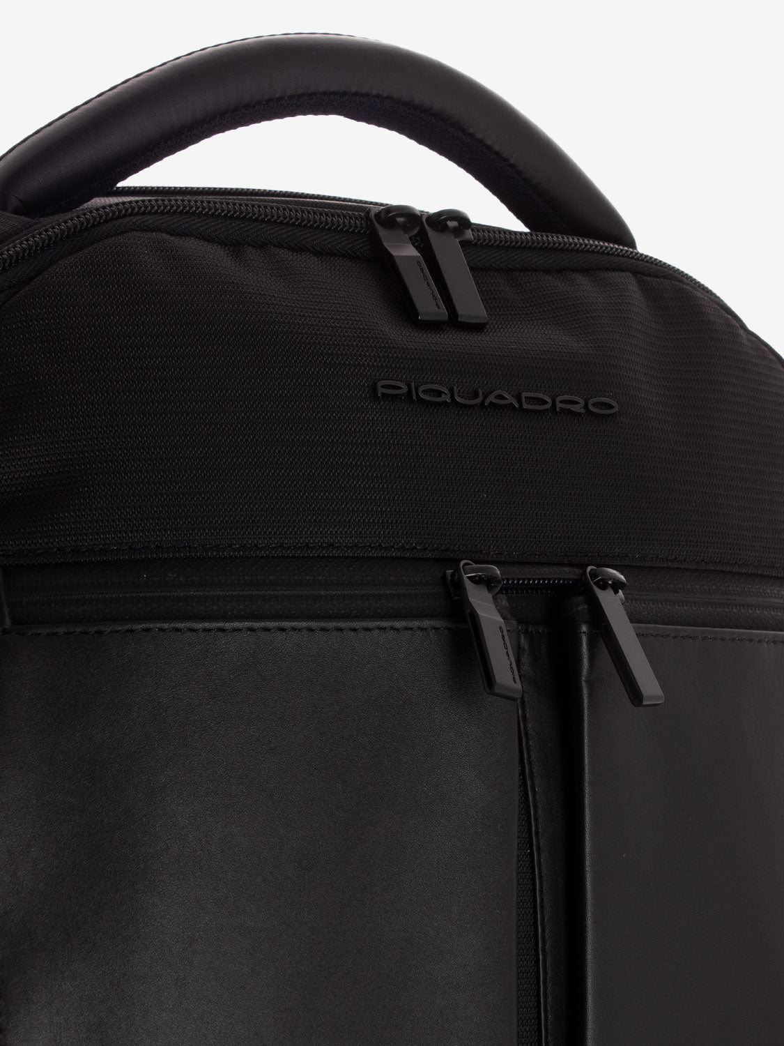15.6 laptop backpack in black leather and fabric