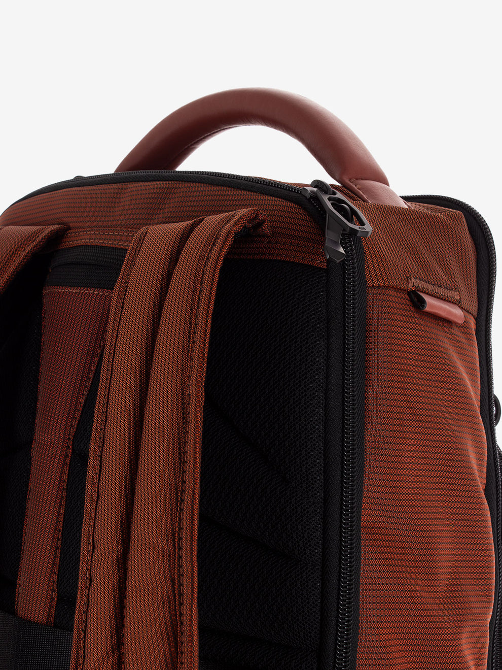 Zaino porta pc in tessuto e pelle vegana arancio
