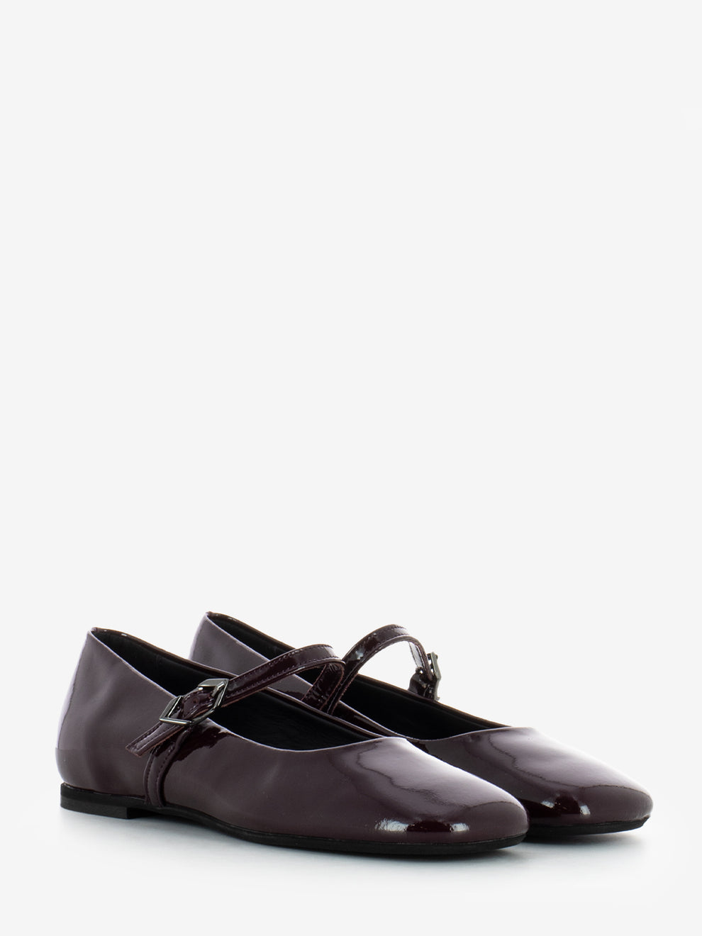 Baby ballerina with burgundy patent strap