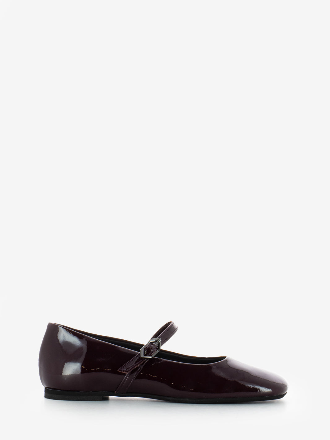 Baby ballerina with burgundy patent strap