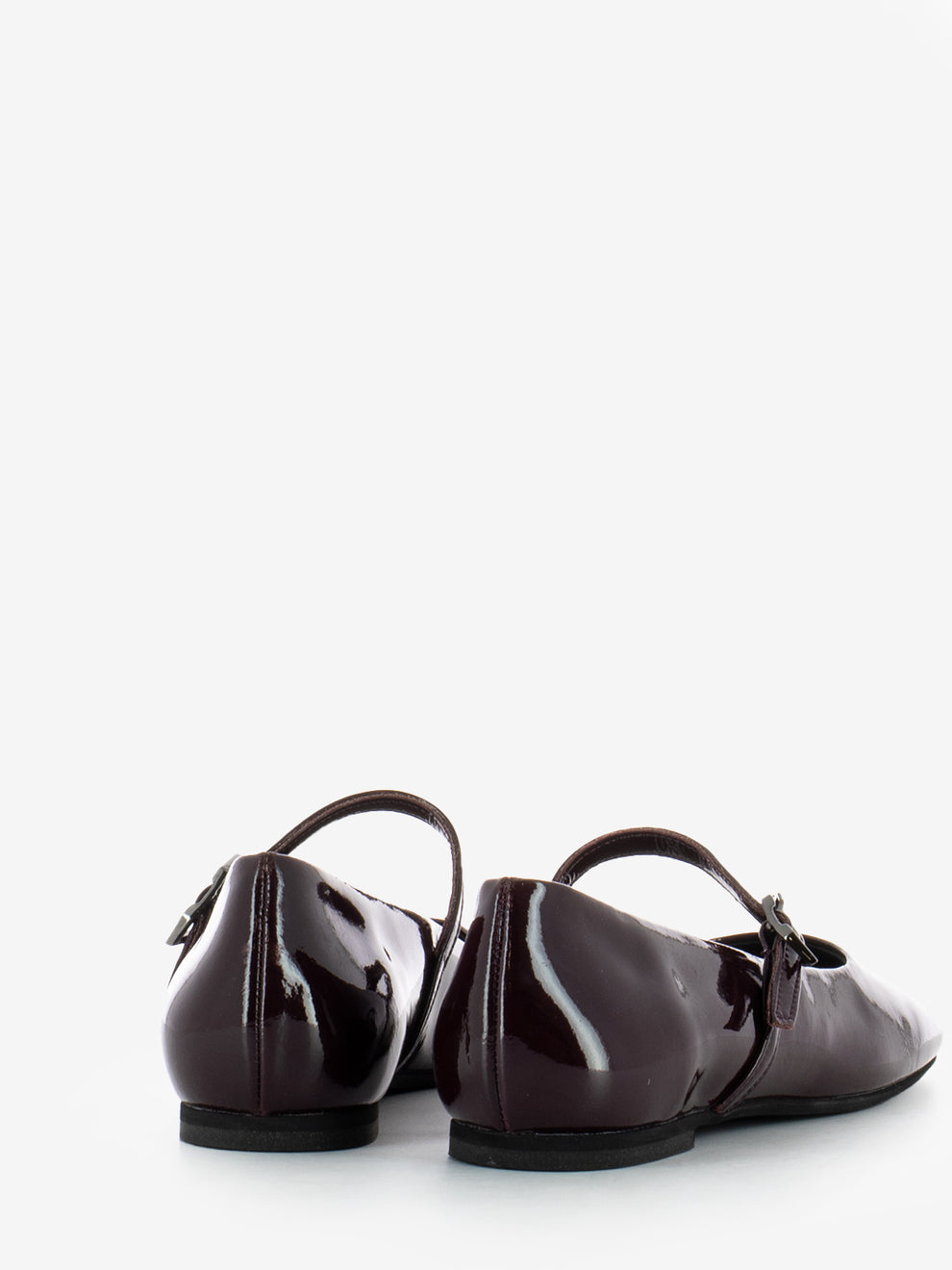 Baby ballerina with burgundy patent strap