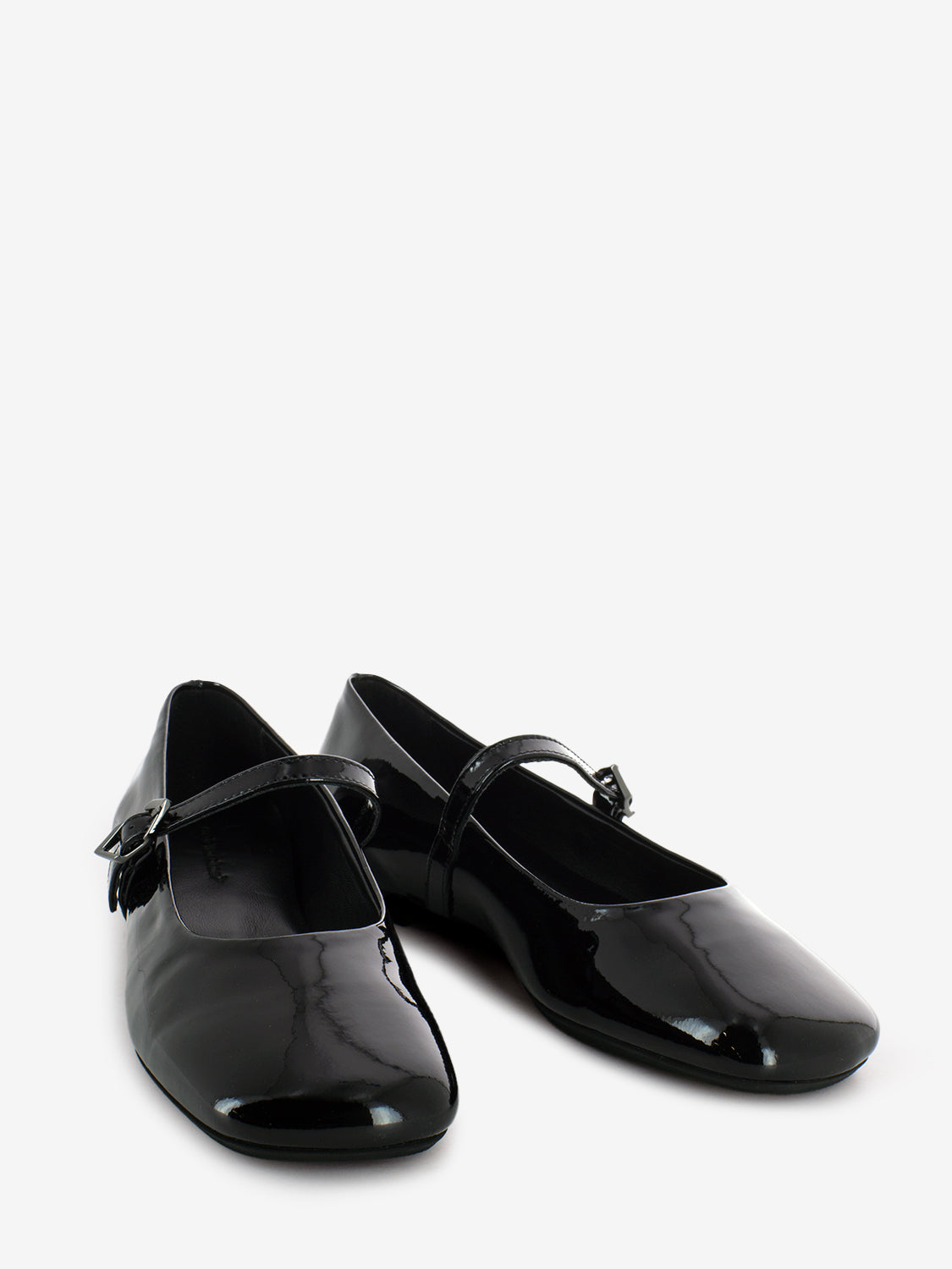 Baby ballerina with black patent strap