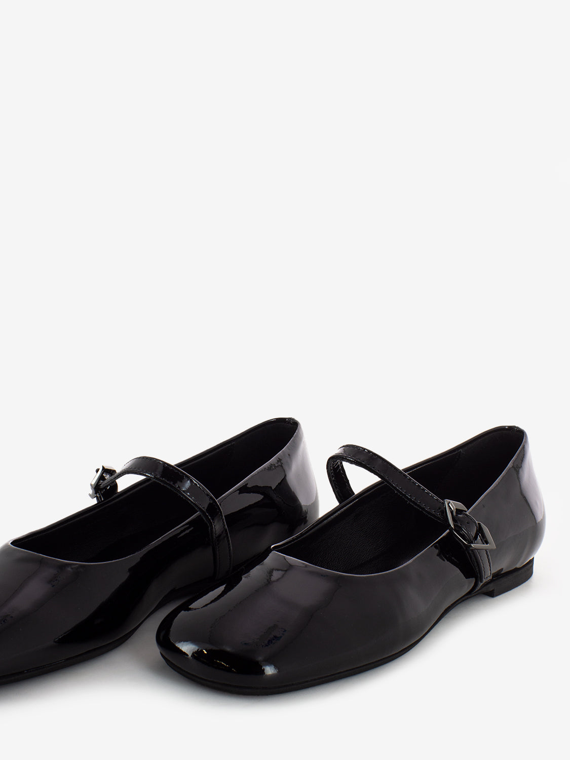 Baby ballerina with black patent strap
