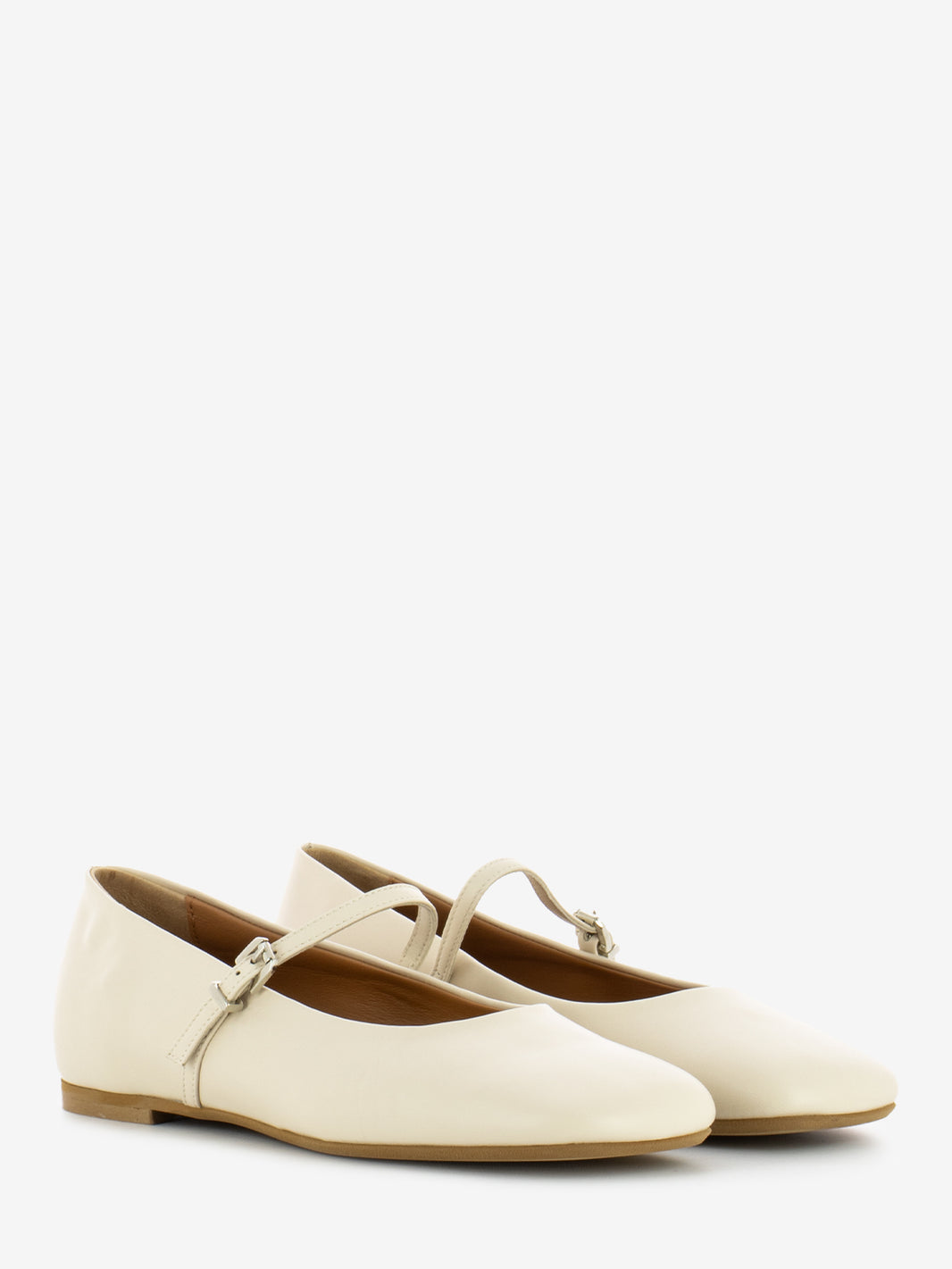 Baby ballerina in sand nappa
