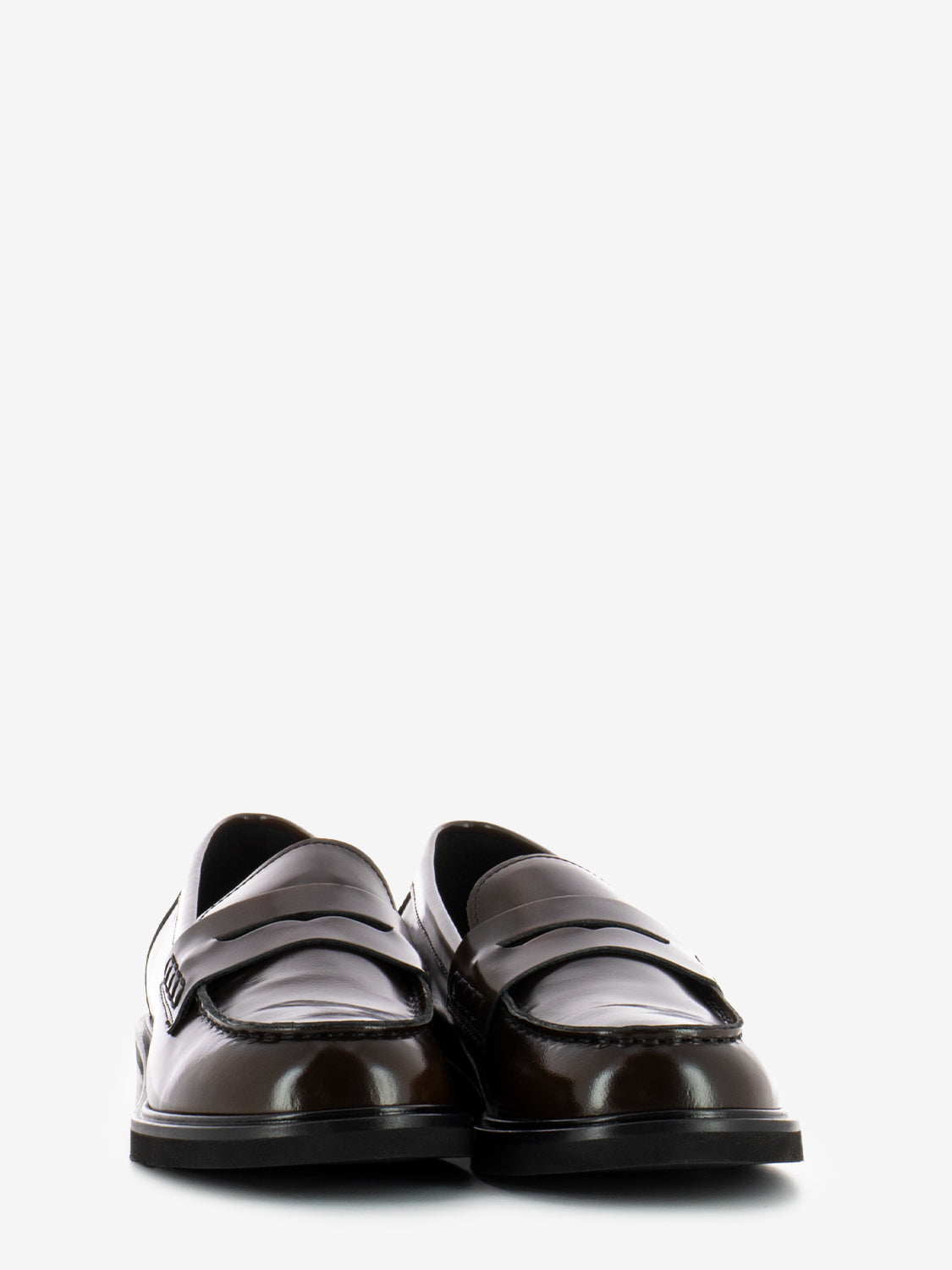 Brushed leather moccasins with cognac penny band