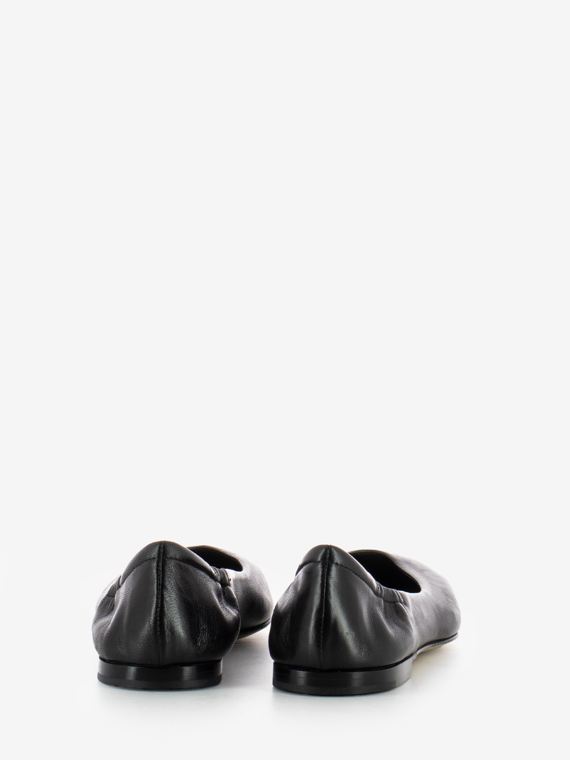 Ballerine a punta in pelle nero