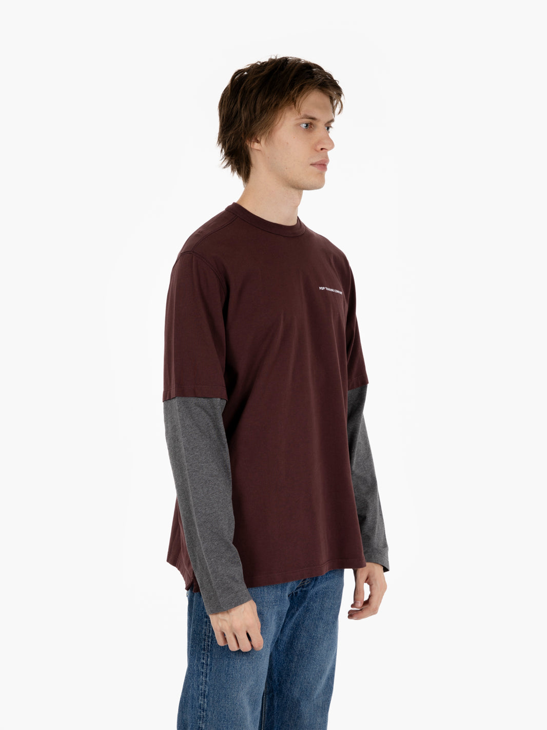Fudge / charcoal t-shirt sleeve logo