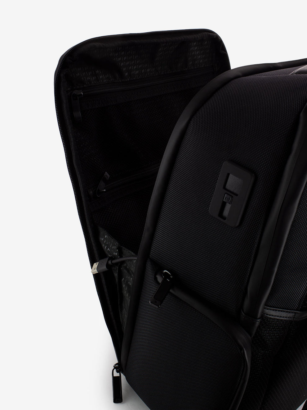 Black 16'' Laptop Backpack