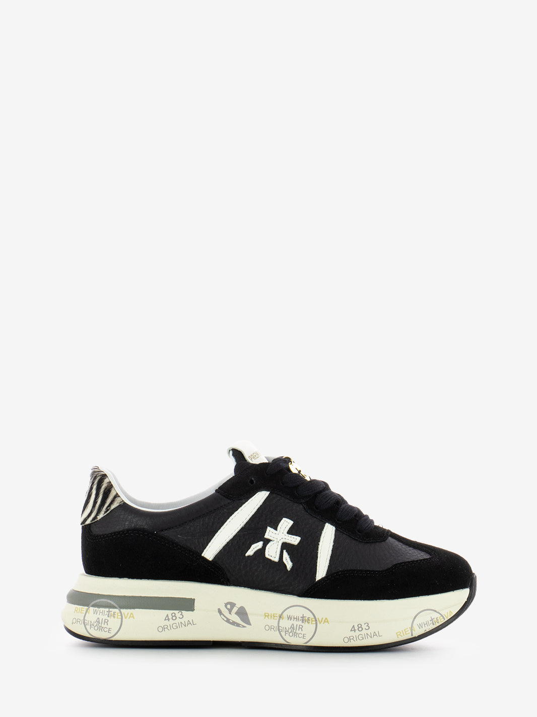 Sneakers Cassie black